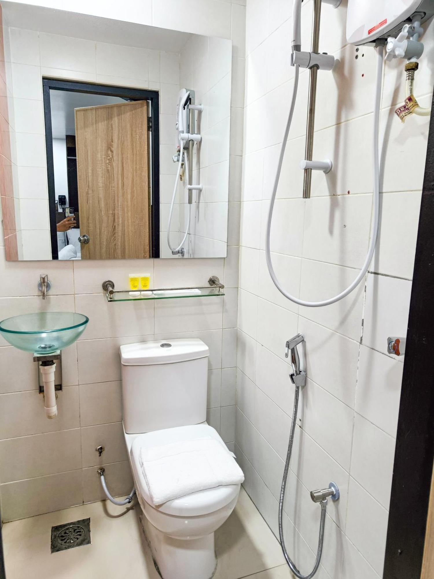 Red Velvet Inn Bukit Bintang Kuala Lumpur Eksteriør billede